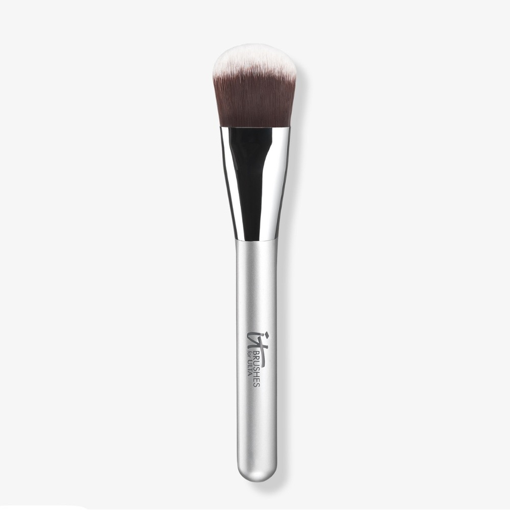 IT Cosmetics Silver and White Makeup Brush#106